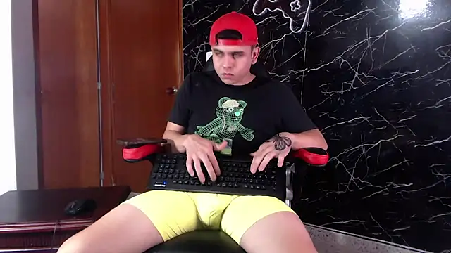 Snapshot of maty_hardx chatting on 02-27-25, 03:26 maty hardx online show from 02-27-25, 03:26