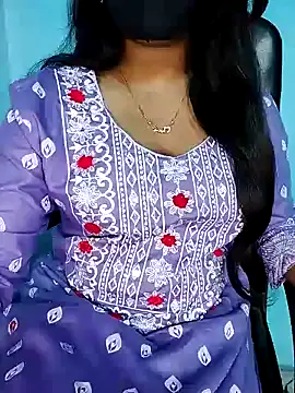 Snapshot of Sadika- chatting on 12-24-24, 03:58 Sadika- online show from 12-24-24, 03:58