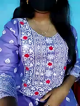 Snapshot of Sadika- chatting on 12-24-24, 07:00 Sadika- online show from 12-24-24, 07:00