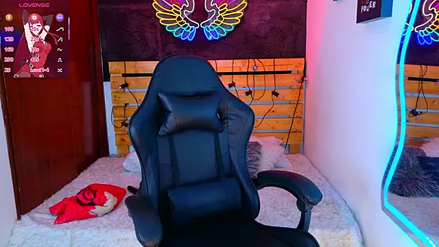 meghan nill online show from 04-10-26, 03:02