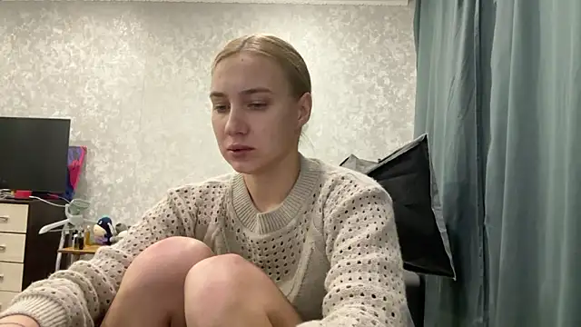 Snapshot of AnneBall chatting on 01-07-25, 01:46 AnneBall online show from 01-07-25, 01:46