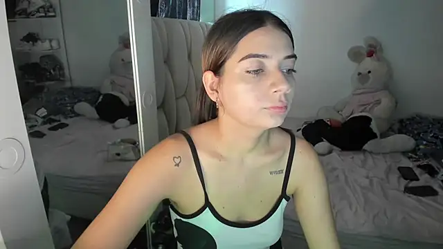 KittyKlum online show from 07-13-26, 04:39