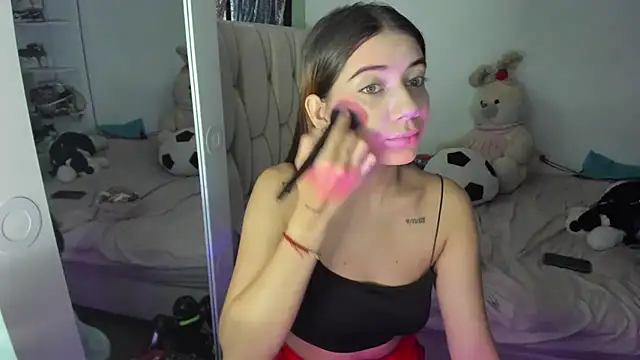 KittyKlum online show from 06-12-26, 05:43