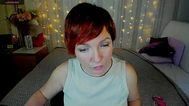 Snapshot of Katherine_Fox chatting on 02-03-25, 04:52 Katherine Fox online show from 02-03-25, 04:52