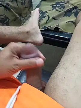 manuelmen211 online show from 11-09-25, 02:37