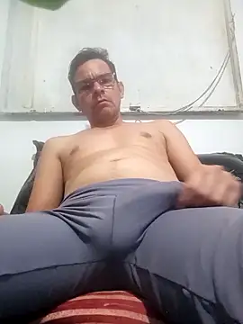 manuelmen211 online show from 11-16-25, 03:00