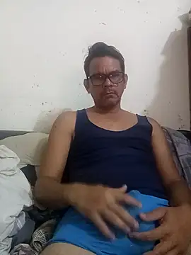 manuelmen211 online show from 09-15-25, 02:23