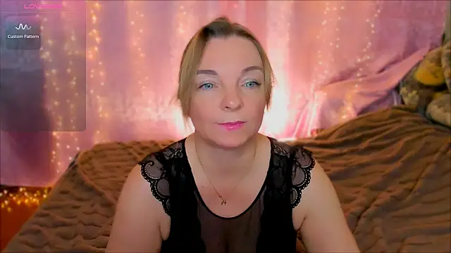 Snapshot of Regina__blue chatting on 02-01-25, 07:55 Regina  blue online show from 02-01-25, 07:55