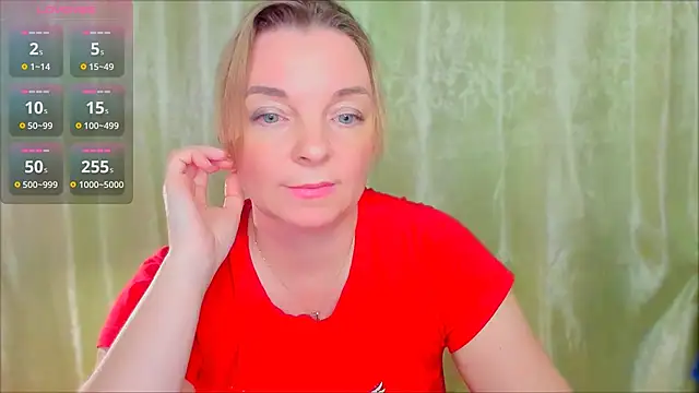 Snapshot of Regina__blue chatting on 02-24-25, 09:30 Regina  blue online show from 02-24-25, 09:30