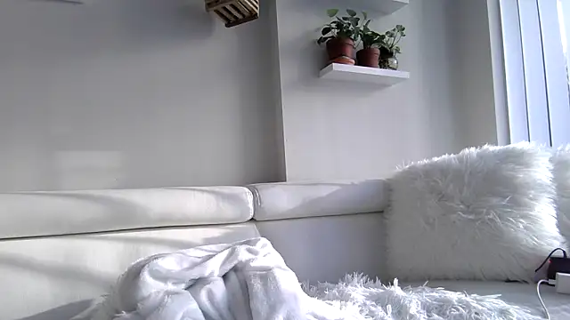 Snapshot of badblondebunny chatting on 10-06-25, 09:48 badblondebunny online show from 10-06-25, 09:48