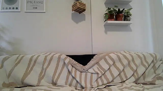 Snapshot of badblondebunny chatting on 11-06-25, 10:03 badblondebunny online show from 11-06-25, 10:03