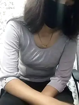 Snapshot of Kashish_18 chatting on 01-19-25, 06:09 Kashish 18 online show from 01-19-25, 06:09