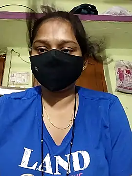 Snapshot of Kashish_18 chatting on 06-08-26, 09:43 Kashish 18 online show from 06-08-26, 09:43