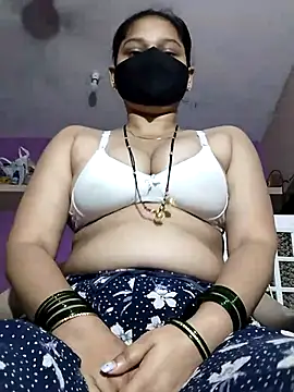 Snapshot of Kashish_18 chatting on 07-17-26, 06:49 Kashish 18 online show from 07-17-26, 06:49