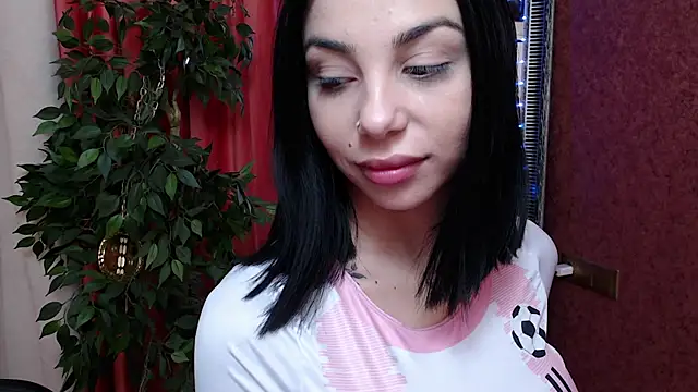 MissJuliax online show from 11-28-25, 06:57