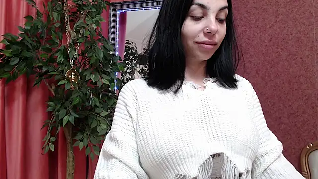 MissJuliax online show from 12-15-25, 08:09