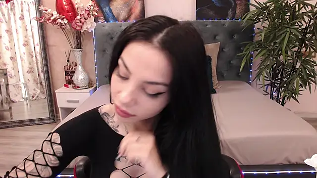 MissJuliax online show from 03-15-25, 05:30