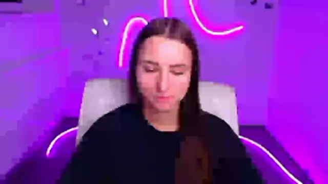 Eva Janee online show from 11-15-25, 06:28