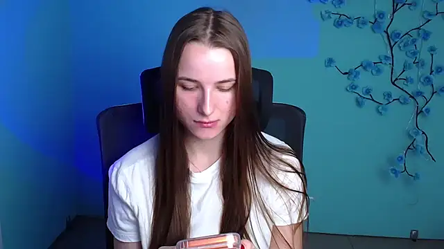 Eva Janee online show from 05-18-26, 05:56