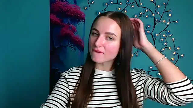 Eva Janee online show from 10-20-25, 11:22