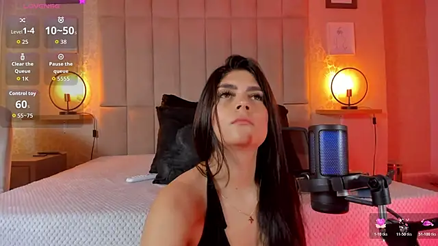 Amy-Saenz online show from 11-17-25, 04:00