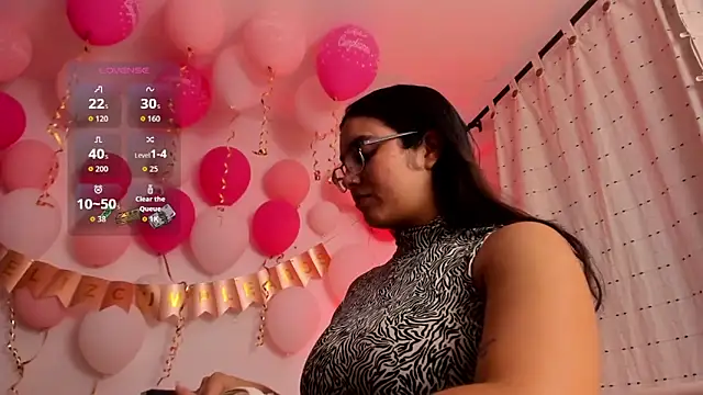 VeronicaGilss online show from 05-10-26, 12:14