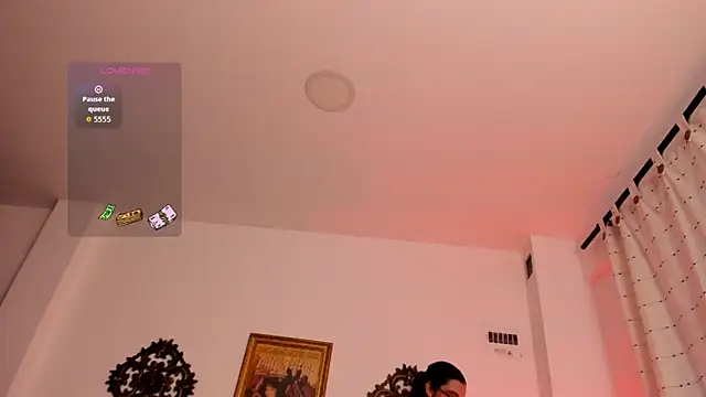 VeronicaGilss online show from 05-17-26, 10:21
