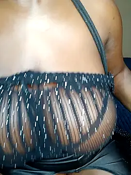 Snapshot of BlackJaguar30 chatting on 09-19-25, 02:15 BlackJaguar30 online show from 09-19-25, 02:15