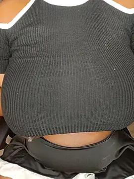 Snapshot of BlackJaguar30 chatting on 10-04-25, 05:47 BlackJaguar30 online show from 10-04-25, 05:47