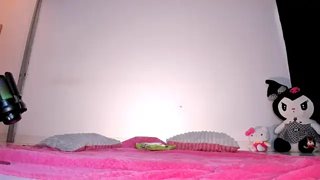Anyelaaaa online show from 04-28-26, 07:07