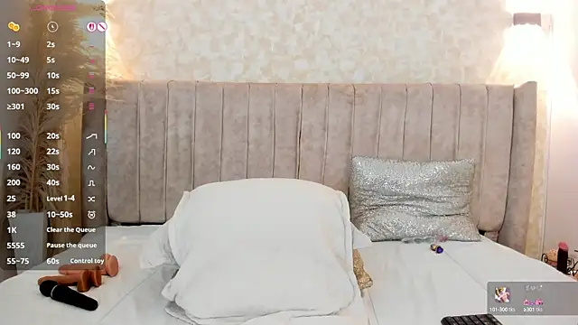 mia lourence online show from 10-06-25, 12:17