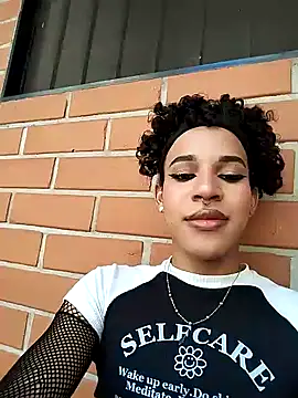 Snapshot of maddy_cutee chatting on 01-21-25, 03:32 maddy cutee online show from 01-21-25, 03:32