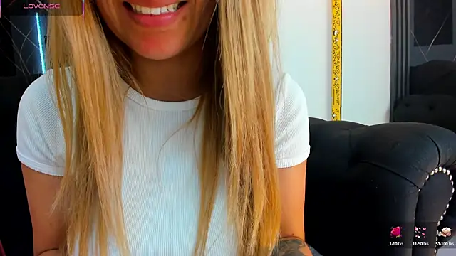 EvaaLovia1 online show from 10-06-25, 01:56