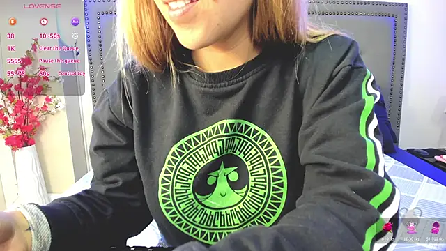 Snapshot of EvaaLovia1 chatting on 04-20-26, 01:24 EvaaLovia1 online show from 04-20-26, 01:24