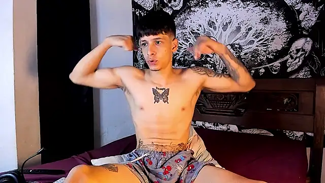 Snakebutterfly online show from 03-19-26, 02:06