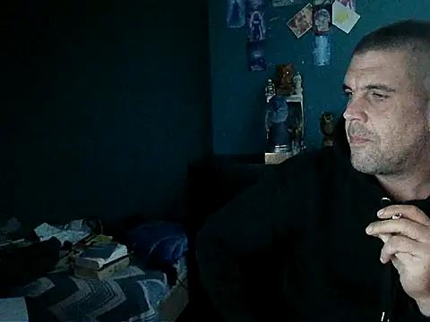 Snapshot of YouWantMe666 chatting on 09-17-25, 04:53 YouWantMe666 online show from 09-17-25, 04:53