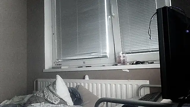 YouWantMe666 online show from 06-24-26, 07:11