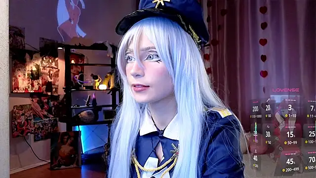 Carolina Leep online show from 03-12-26, 01:59