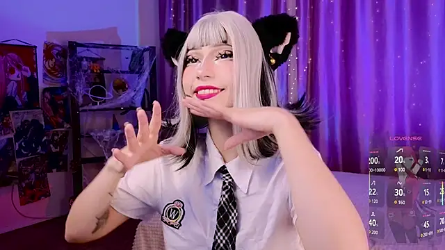 Carolina Leep online show from 11-04-25, 01:59