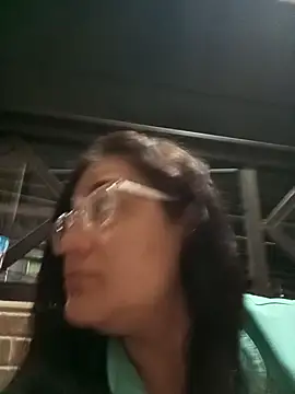 skarleth001 online show from 09-12-25, 03:50