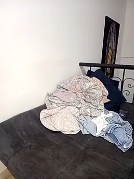 skarleth001 online show from 03-08-25, 07:38