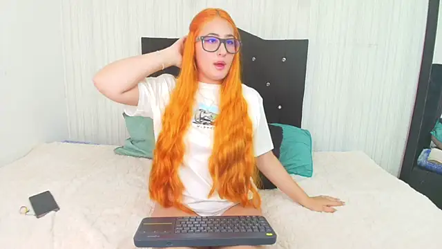 Snapshot of alice_dakota chatting on 02-07-25, 02:40 alice dakota online show from 02-07-25, 02:40
