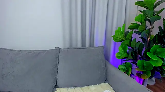 sexyangeloux online show from 09-17-25, 09:06