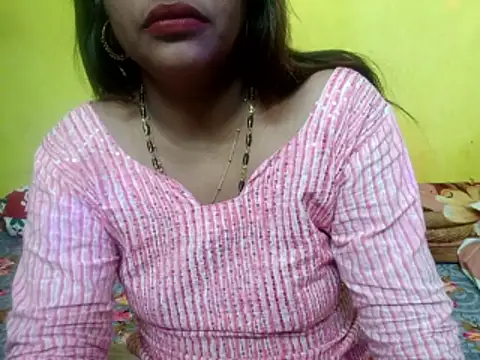Snapshot of Sexyranibhabhi chatting on 02-12-26, 02:06 Sexyranibhabhi online show from 02-12-26, 02:06
