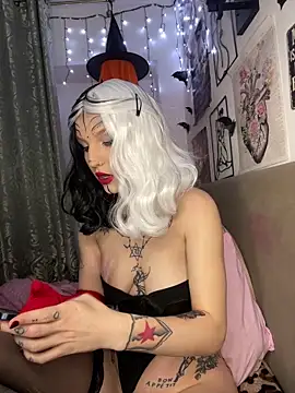 MoonAgnes online show from 02-06-26, 03:52