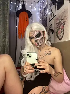 MoonAgnes online show from 02-24-26, 06:42