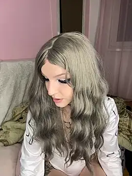 MoonAgnes online show from 12-28-24, 06:29