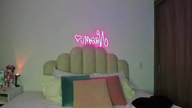 NaomiAsha online show from 02-20-26, 08:22