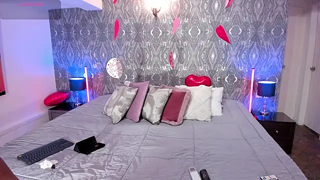 NaomiAsha online show from 02-17-26, 03:37