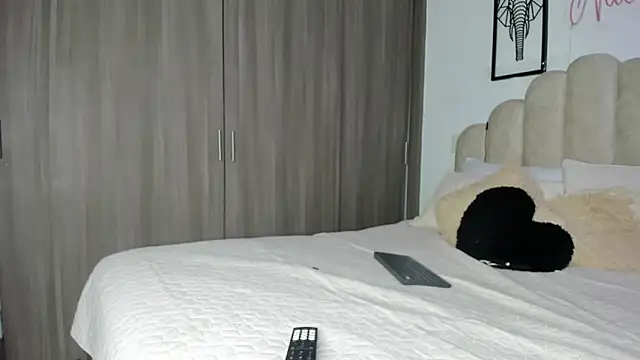 NaomiAsha online show from 03-22-26, 08:32